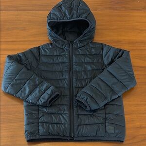 GAP KIDS- Black Hooded Puffer Jacket. Size Small. Smoke free/ pet free home.